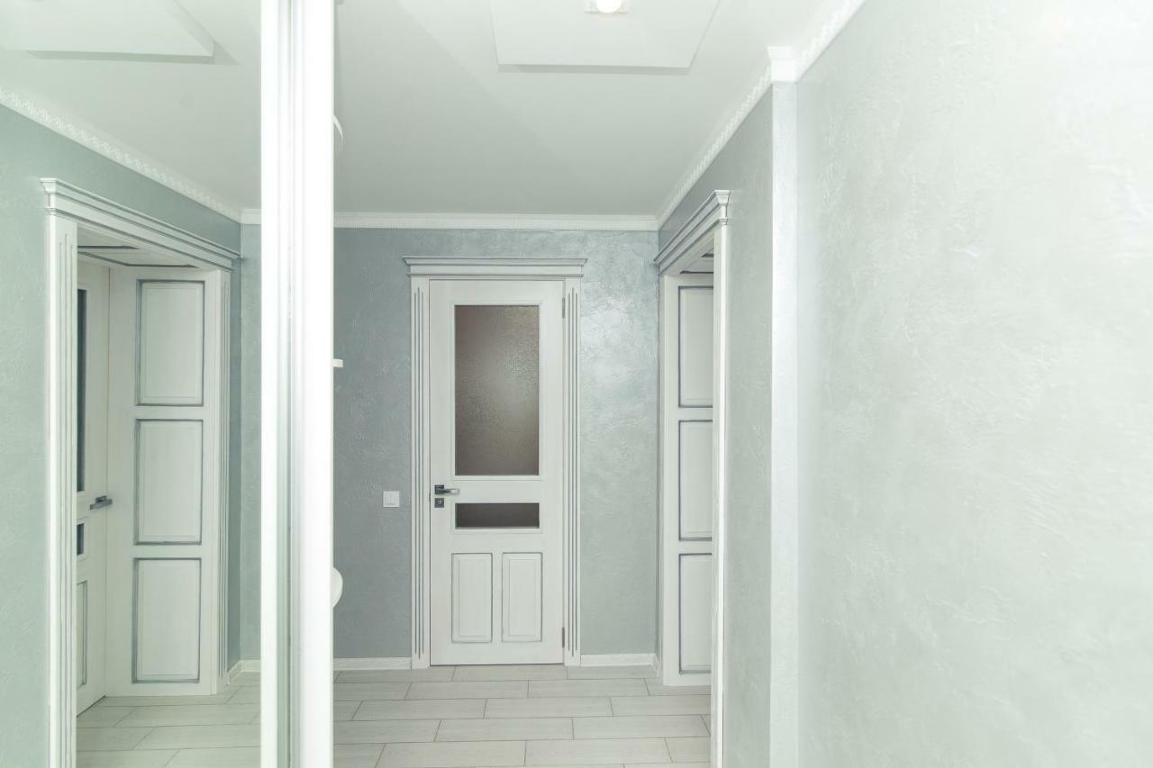 Luxury Apart-Hotel On Kondrateva Street Sumy Bagian luar foto