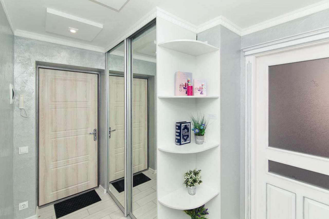 Luxury Apart-Hotel On Kondrateva Street Sumy Bagian luar foto